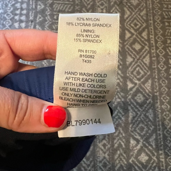 Blair Athletic Shorts/skirt/swimsuit bottom in Navy and Yellow size 18 (i104) - Picture 5 of 10